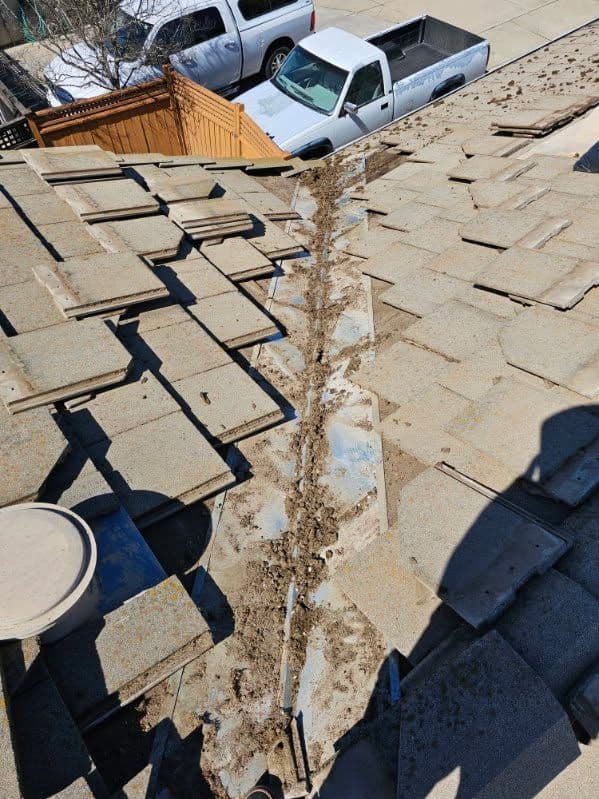 Gallery photos for Expert Tile Roof Restoration in Folsom CA: Image #3