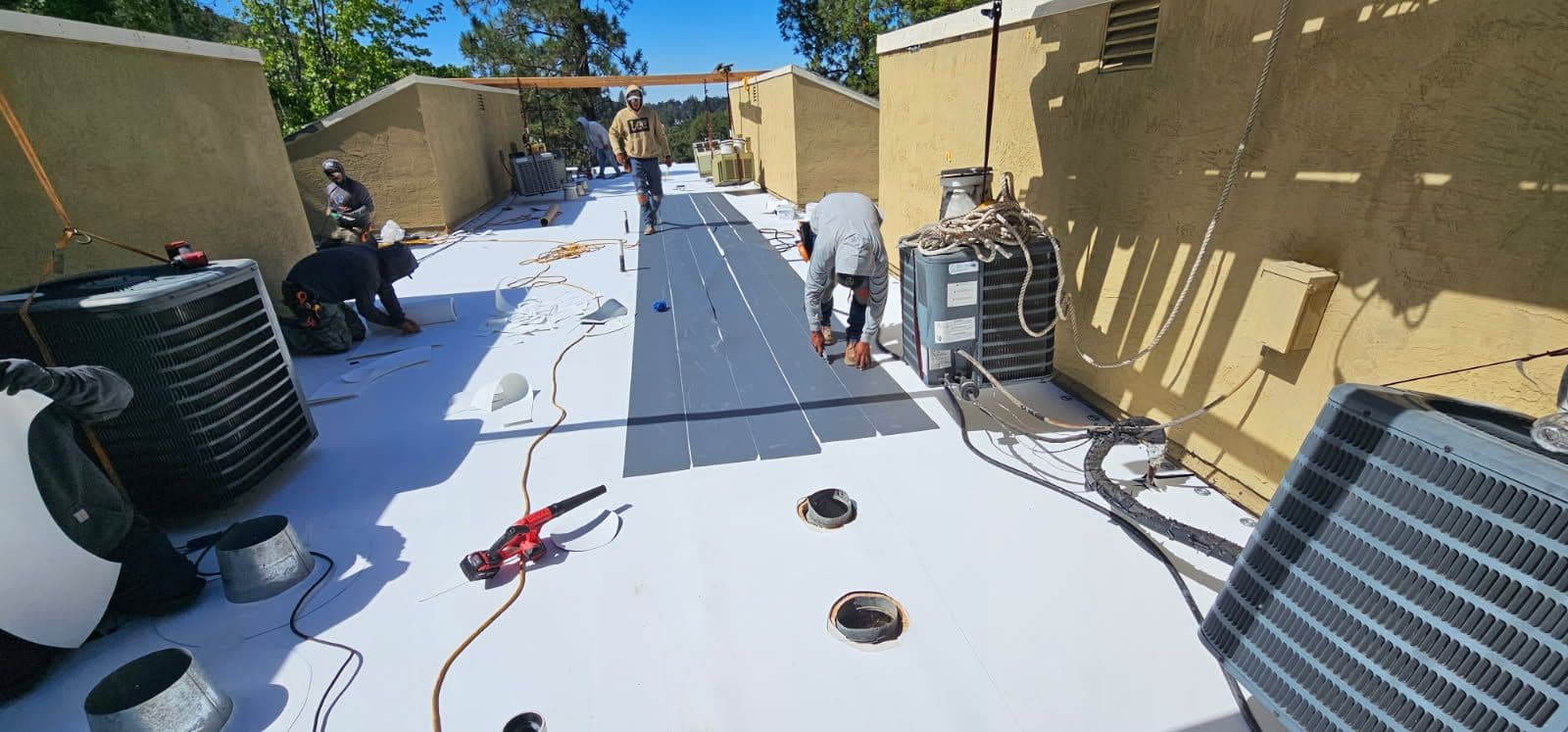 Gallery photos for TPO Single Ply Roof Nearing Completion: Image #1