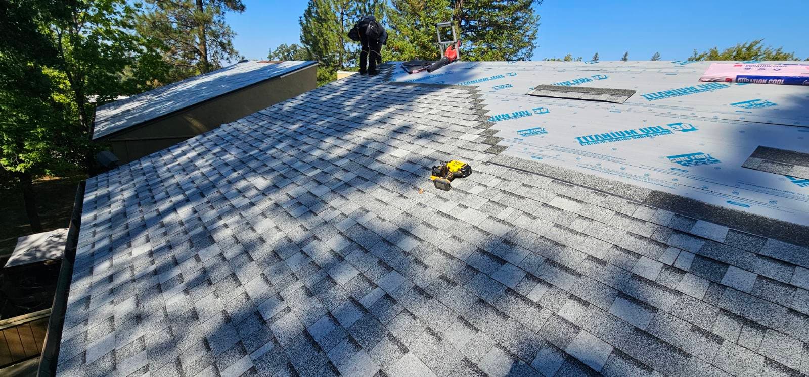 Gallery photos for Seamless Shingle Roof Installation in Placerville: Image #2