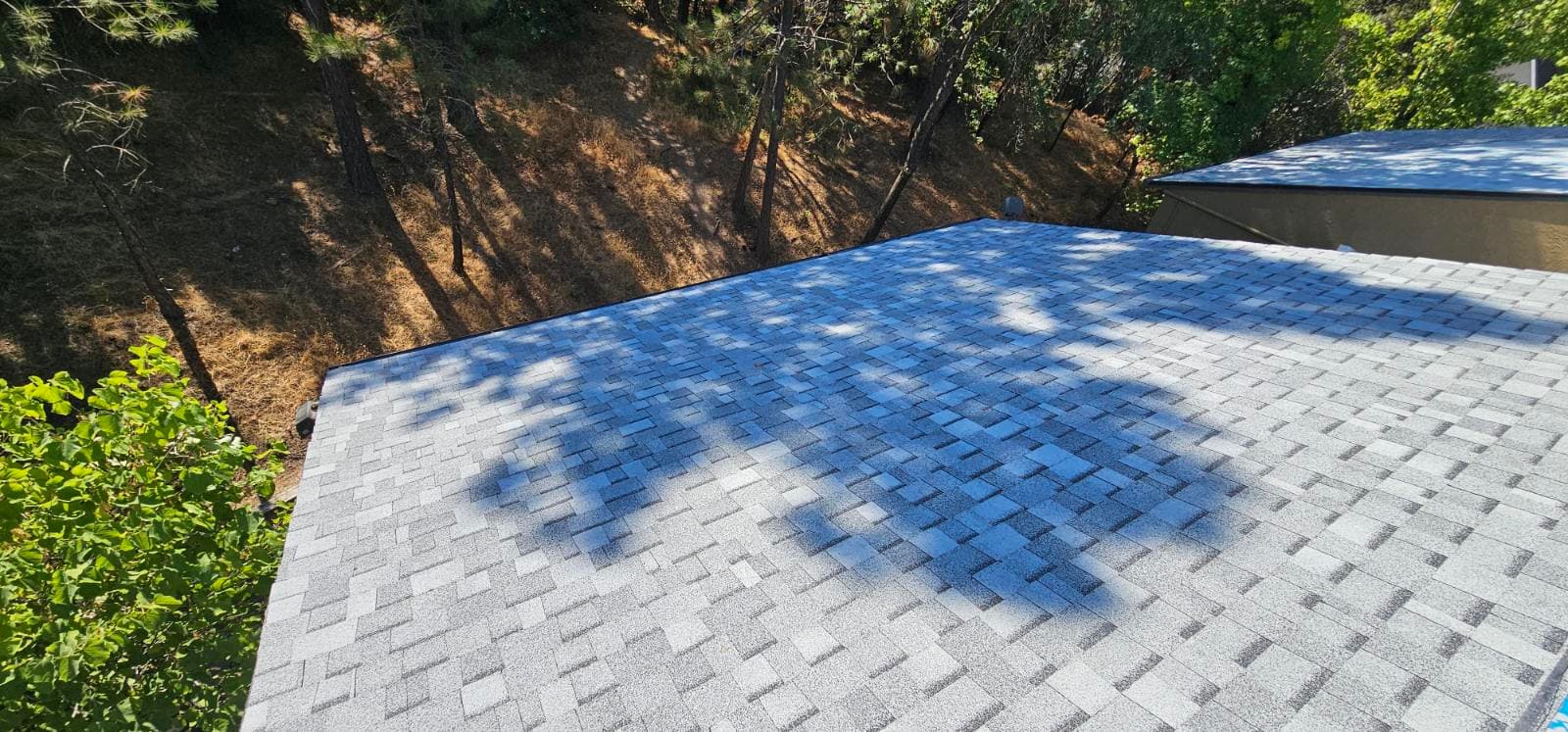Gallery photos for Seamless Shingle Roof Installation in Placerville: Image #3